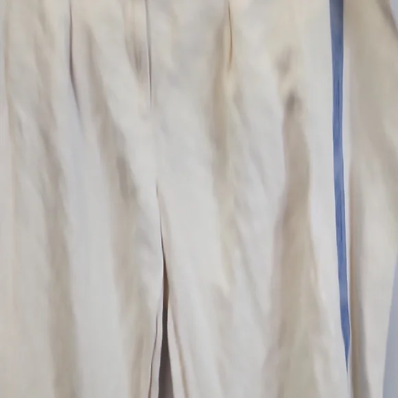 (0434) Cream Wide-Leg Pants with Blue Stripe On Side Panel - Picture 4 of 11